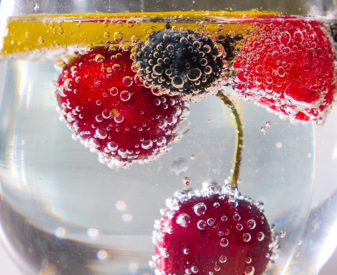 Healthier Alternatives to Fizzy Drinks (That Still Feel Like a Treat)